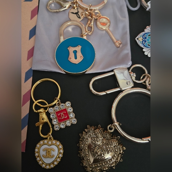 Choose A Keycharm, Receive An Extra Mystery Bag ❤️🩷❤️🩷 Valentine Show - Picture 15 of 15